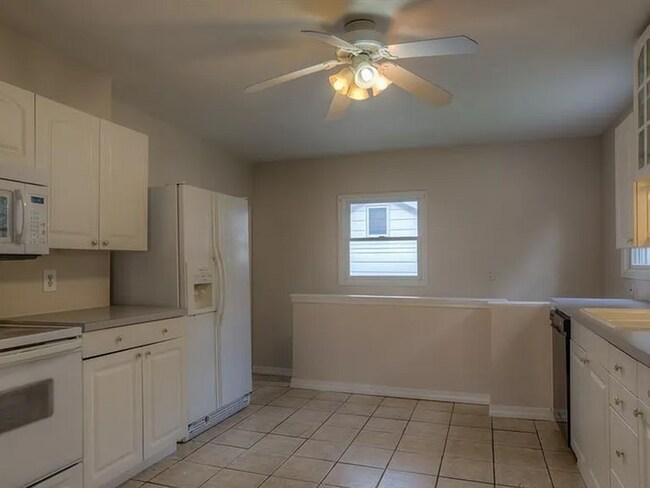 Foto del edificio - 6843 Leavenworth St