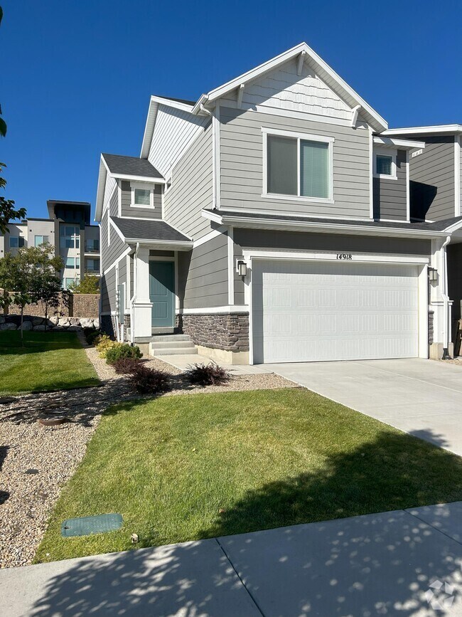 Building Photo - 14918 Beckenbauer Ave