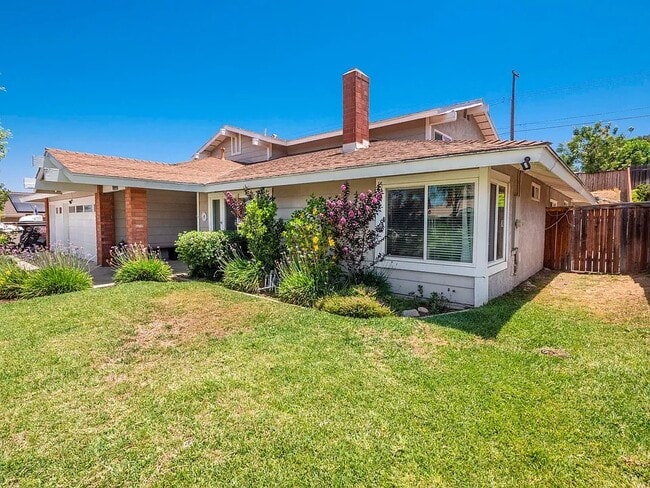 Lawn care included in rent price! - 4207 Rimcrest Dr
