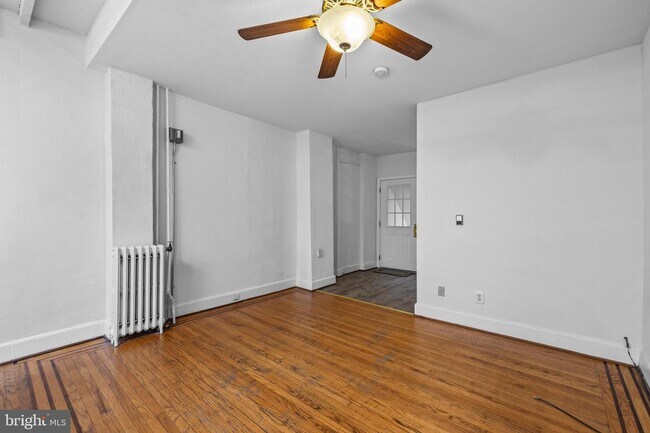 Building Photo - 1444 Light St