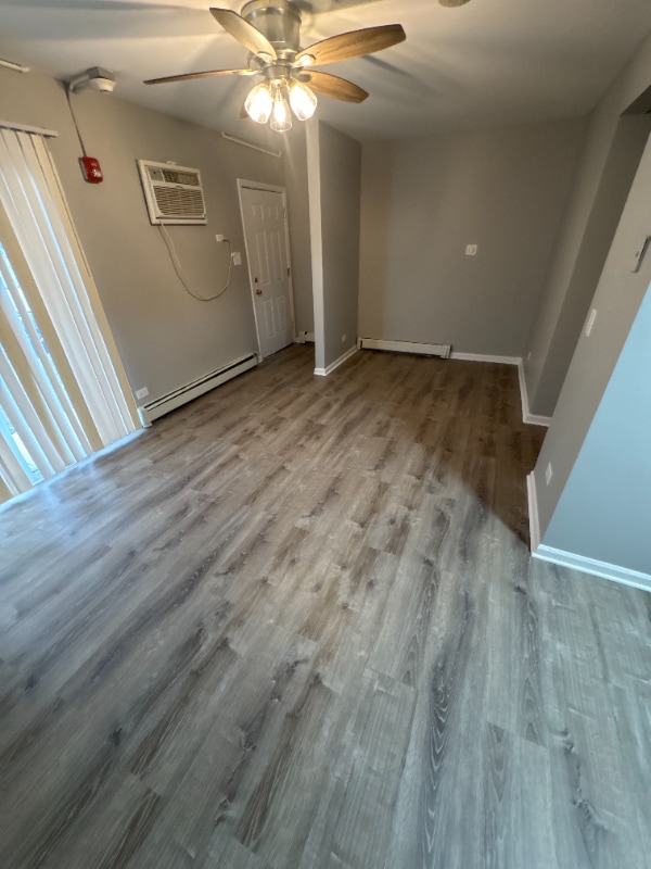 Foto del edificio - 3343 Commercial