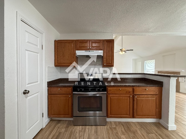 Building Photo - 5114 Woodlake Pkwy