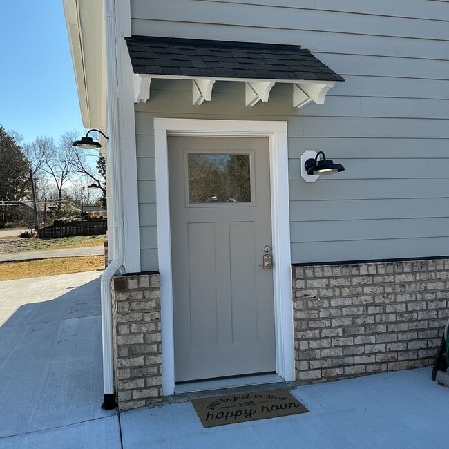 Foto del edificio - Perfect 1 Bedroom Fully Finished Apartment