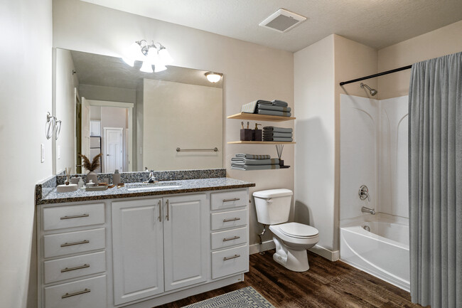 Bathroom - Hampton Place Apartments