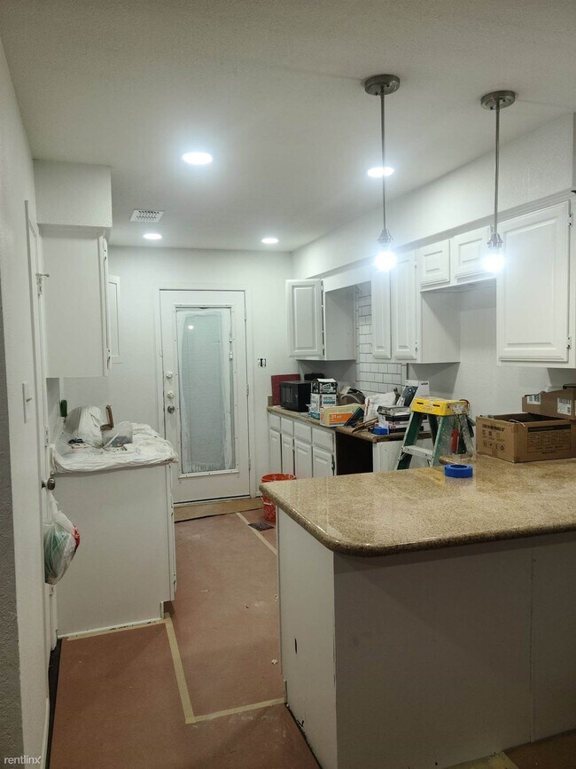 Building Photo - 3 br, 2 bath Duplex - 1922 Teton Trl