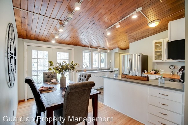 Building Photo - 4 br, 2 bath House - 3007 Arona St