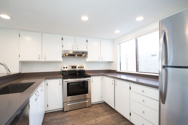 Building Photo - 303 SW 112th St