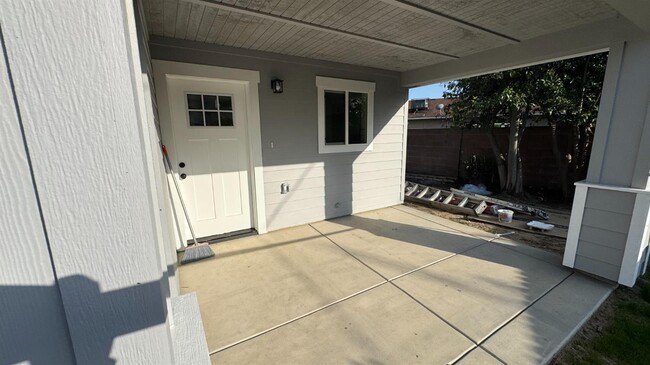 Building Photo - 4251 N Archie Ave