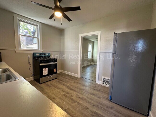 Foto del edificio - 114 N Missouri Ave