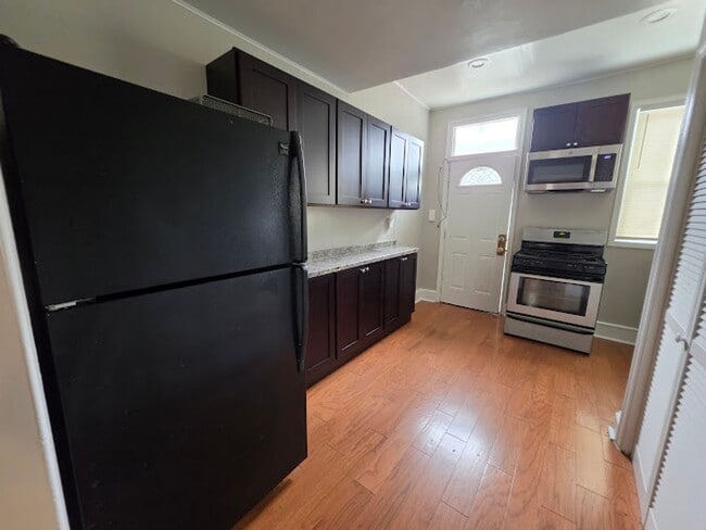 Building Photo - 239 K St NE