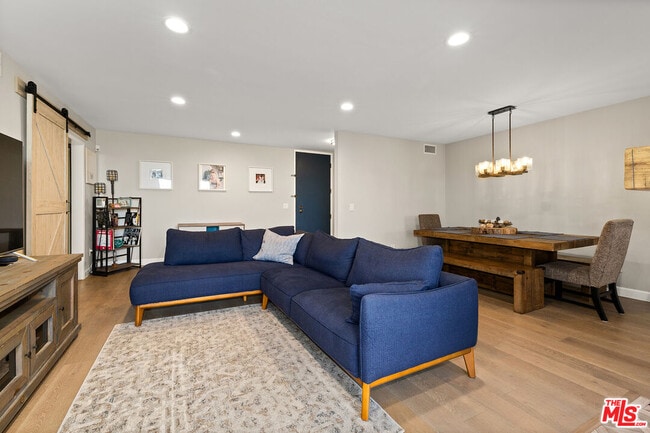 Foto del edificio - 4275 Vía Arbolada