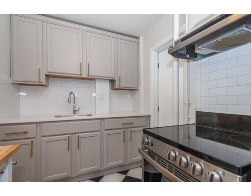 Foto del edificio - 291 Commonwealth Avenue