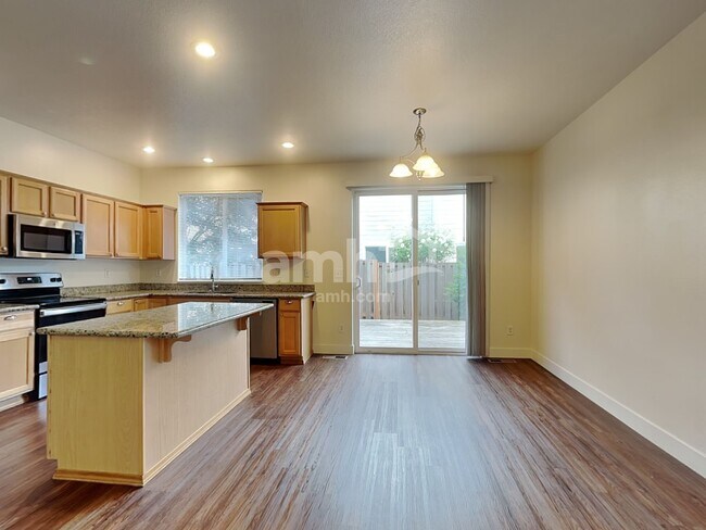 Foto del edificio - 1318 SW 176th Ter
