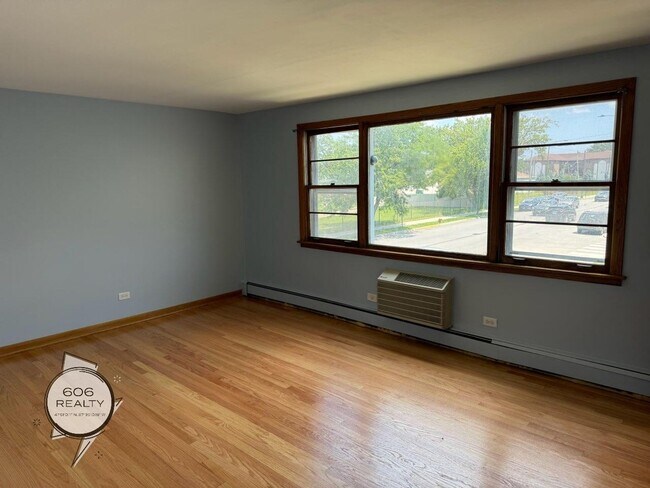 Foto del edificio - 3558 N Nagle Ave
