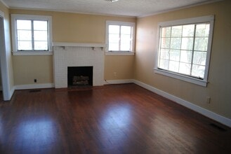 Building Photo - 105 14th St N