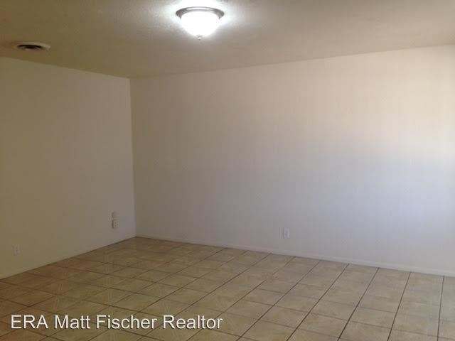 Building Photo - 122 S San Clemente Dr