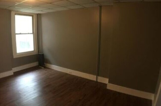 Foto del edificio - Extra large 3BR home in nice area