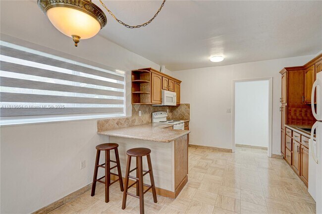 Building Photo - 3635 SW 88th Ct