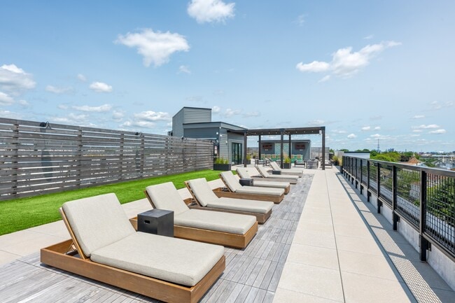 Building Photo - Canfield Park at Fairfield Metro