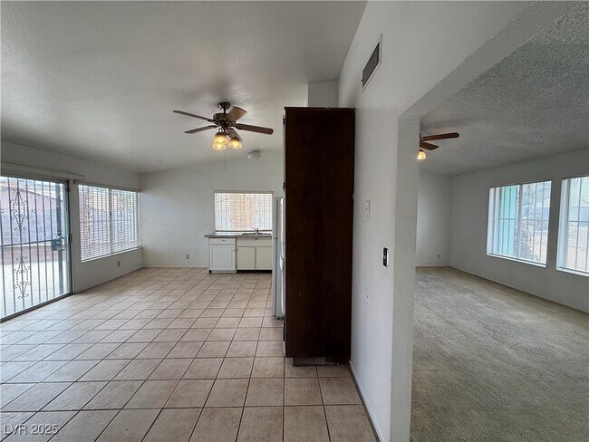 Foto del edificio - 2206 Sunnyslope Ave
