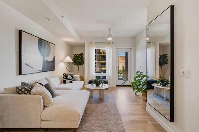 Building Photo - Monroe