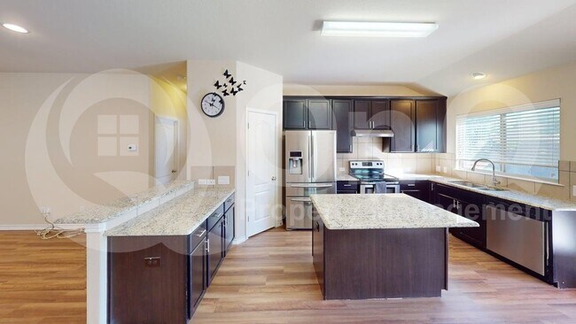 Foto del edificio - 4524 Lakeside Hollow St