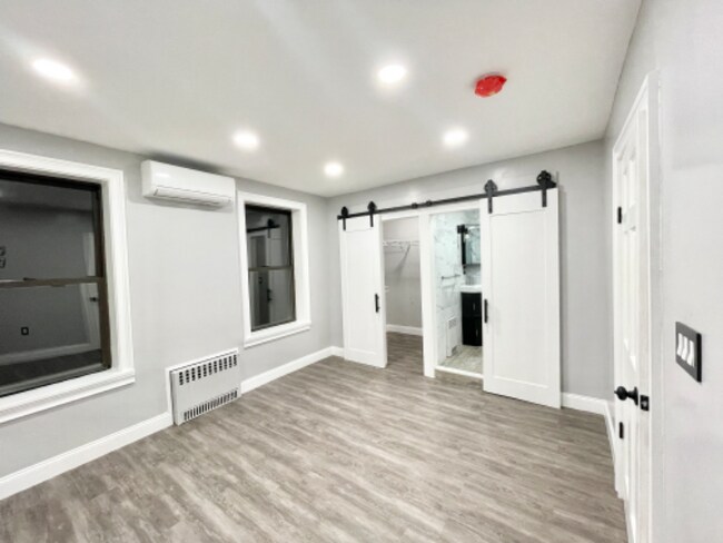 Foto del edificio - 370 Miller Ave