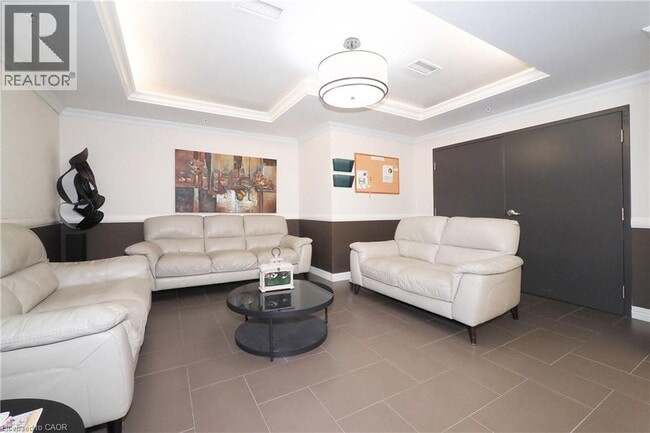 Building Photo - 776 Laurelwood Dr