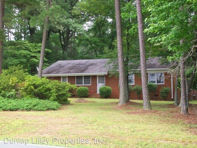 Foto del edificio - 920 Manns Chapel Rd