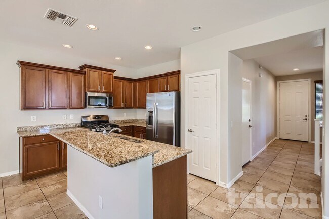 Foto del edificio - 19193 E Swan Dr