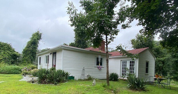 Foto principal - 584 Chestnut Hill Rd