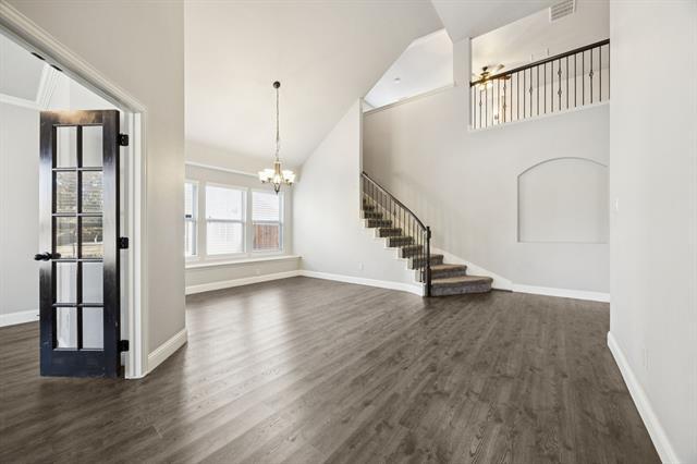 Building Photo - 317 Hawks Dr