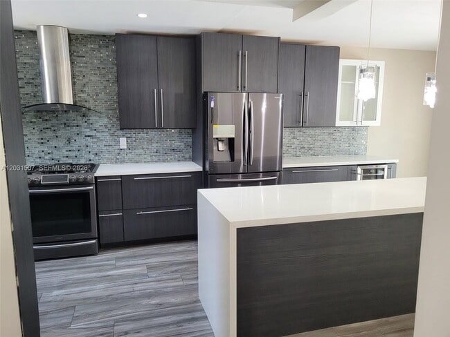 Building Photo - 6747 Crooked Palm Terrace