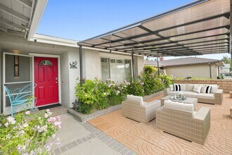 Building Photo - 27480 Cherry Creek Dr
