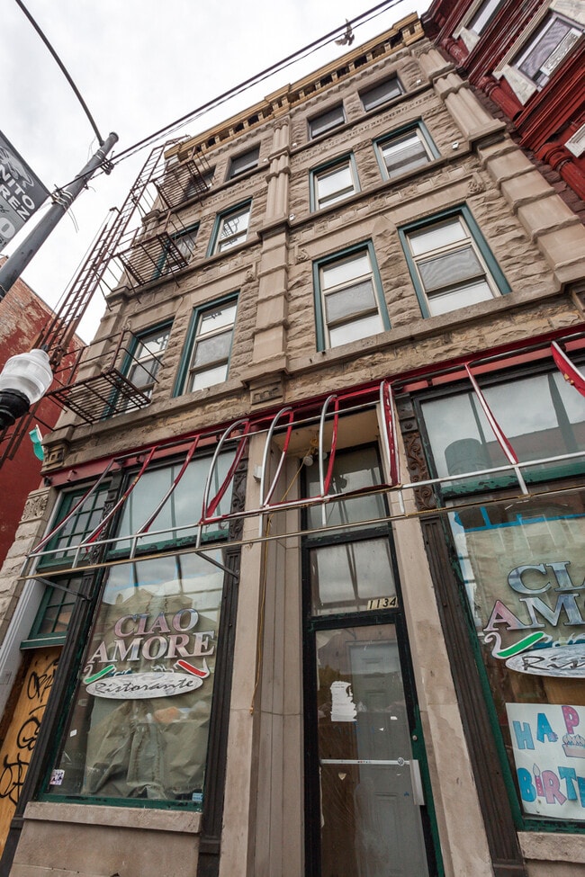 Building Photo - 1134 W 18th St