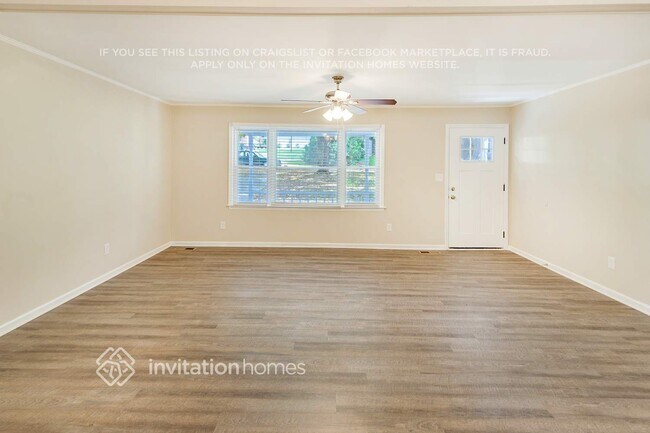 Foto del edificio - 4413 Knightwood Dr