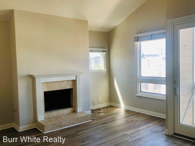 Building Photo - 210 33rd St