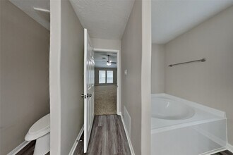 Building Photo - 3602 Windlewood Dr