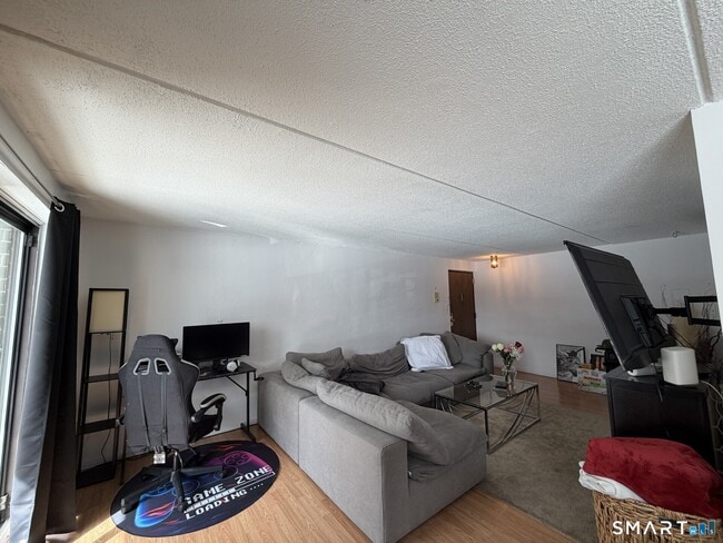 Building Photo - 126 Triangle St