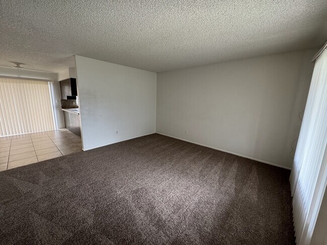 Foto del edificio - Maryvale 3 Bedroom With Carport