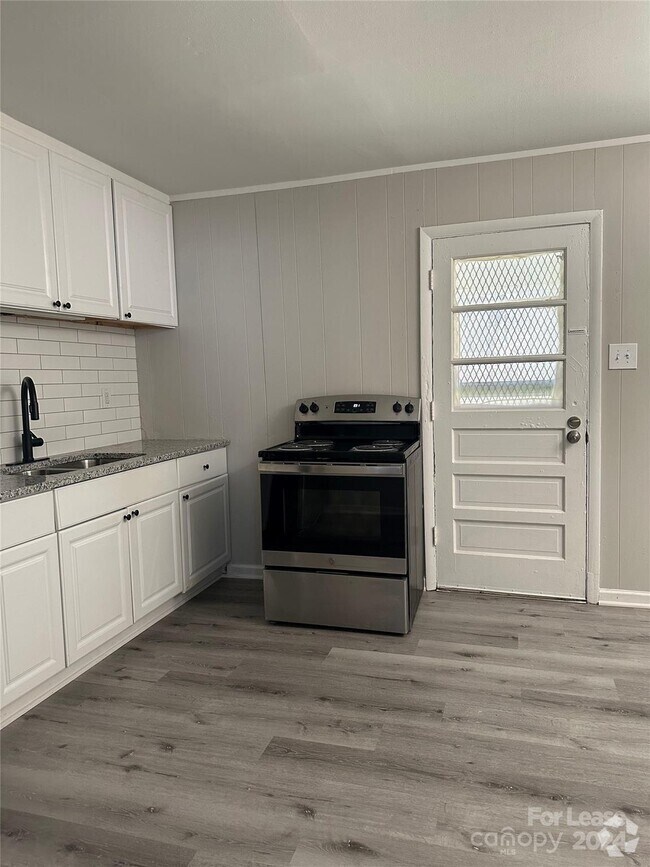 2 Bedroom Apartments under 1,400 in Charlotte NC 52 Rentals