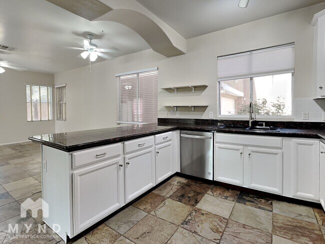 Building Photo - 3003 W Perdido Way