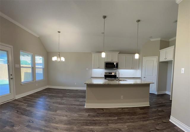Foto del edificio - 704 Tippit Ln
