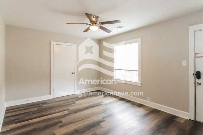 Foto del edificio - 1217 Dogwood Ave