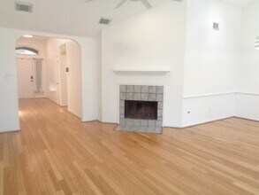 Building Photo - 3406 Meadowlark Ln