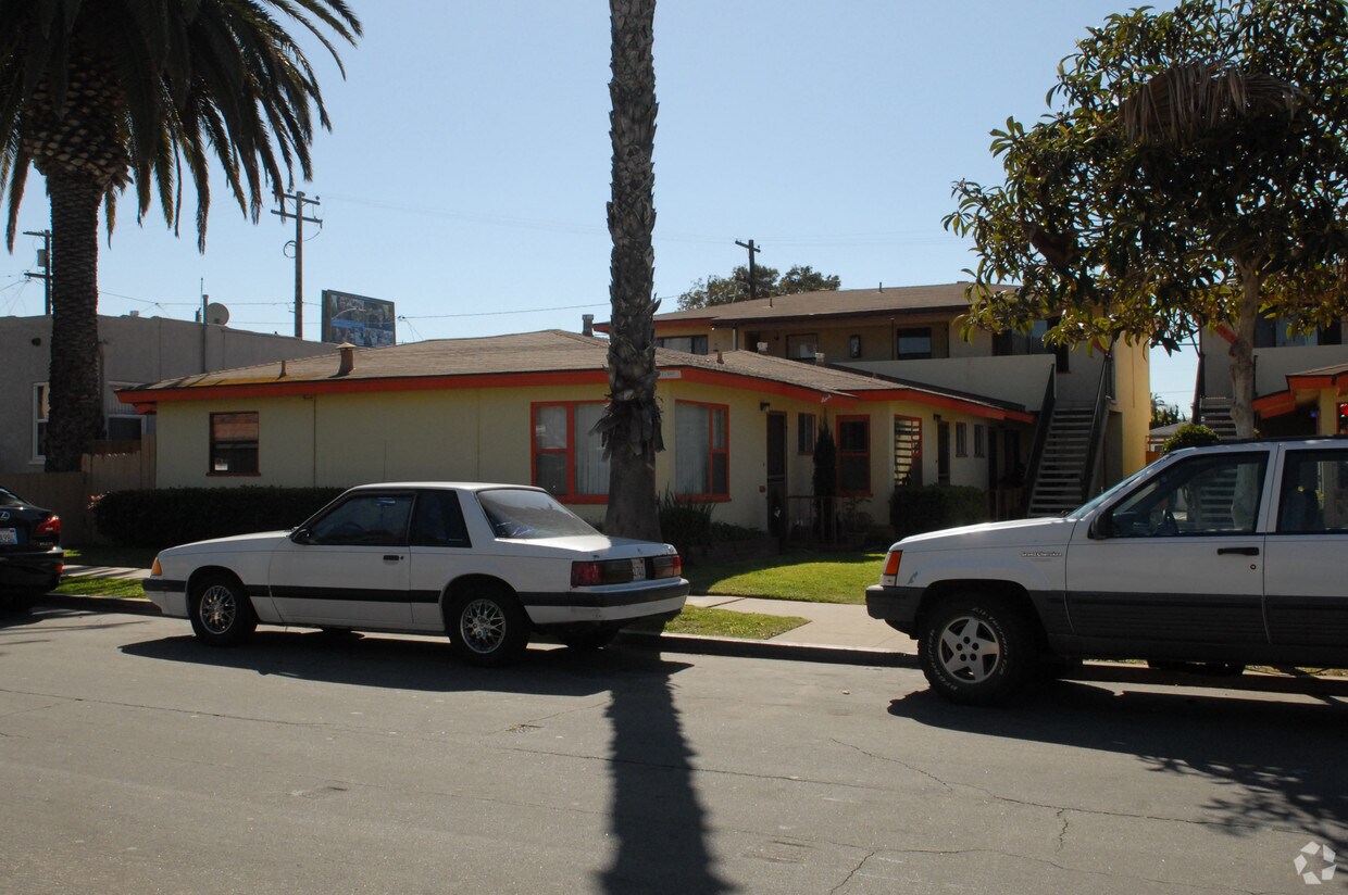 Primary Photo - 5041-5055 Lotus St
