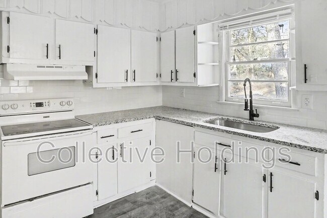 Building Photo - 7341 Rome Ave