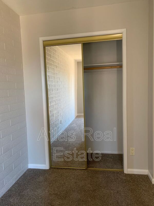 Building Photo - 4021 E Desert Cactus St