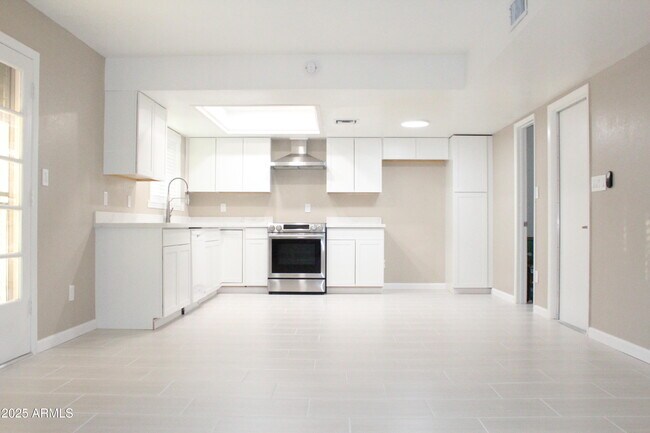 Foto del edificio - 8806 N 105th Ln