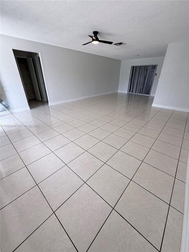 Foto del edificio - 22217 SW 61st Ave